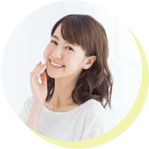 笑顔の女性